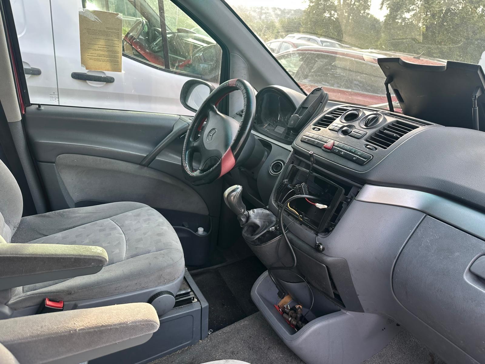 Mercedes-Benz Viano 2005 — photo 6