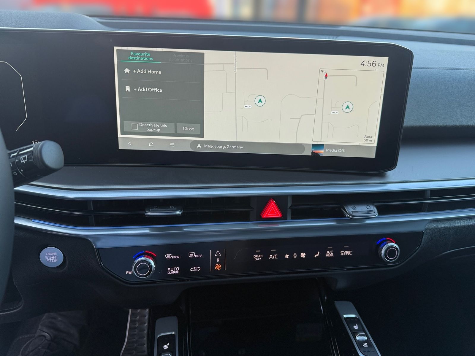 Fahrzeugabbildung Kia SORENTO PE 1.6T HEV AWD PLAT 7S NAP PR GD