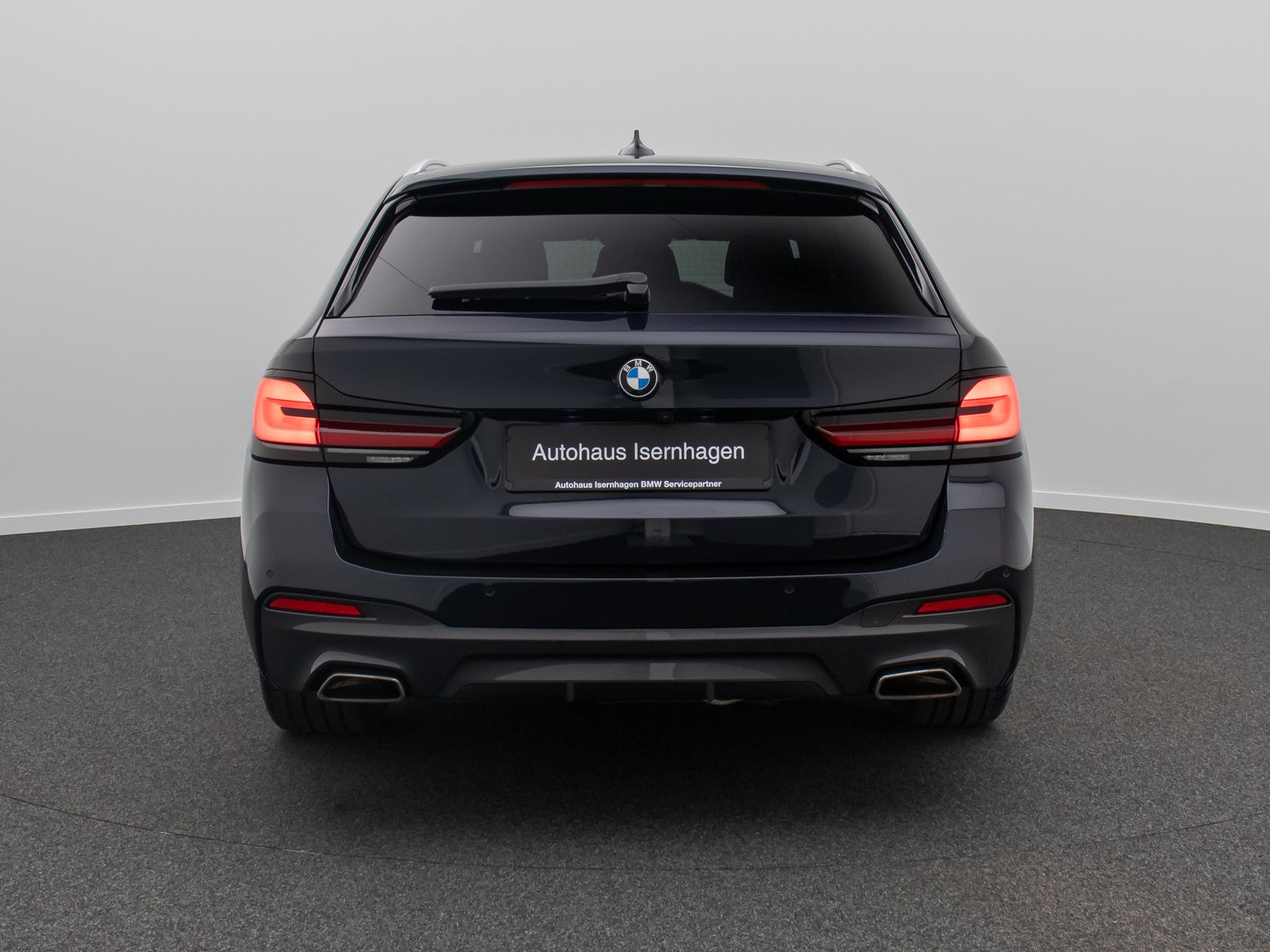 Fahrzeugabbildung BMW 530d xD M Sport HUD H/K DAB Kamera Panorama AHK