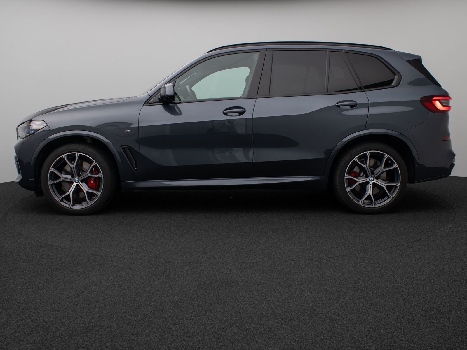 Fahrzeugabbildung BMW X5 xD40d M Sport SkyLounge 360°HUD DAB HiFi 21"