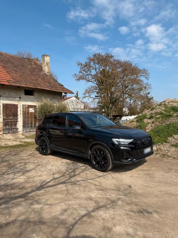 Image of Audi Q7
