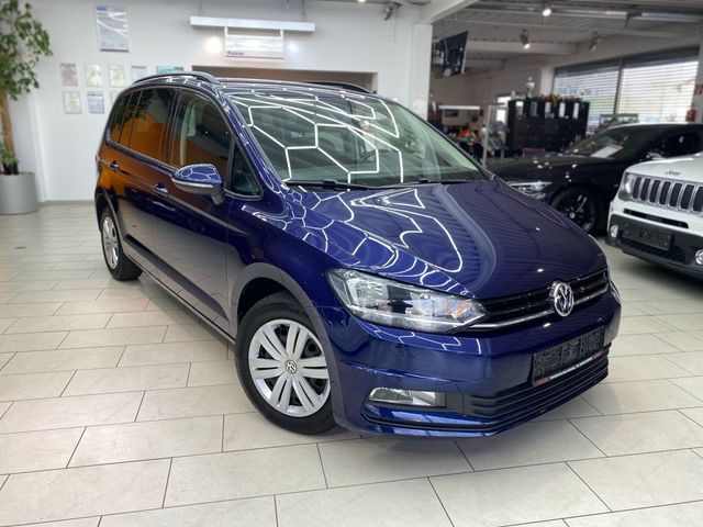 Volkswagen Touran 1.6 TDI Trendline Automatik 7-Sitzer Navi