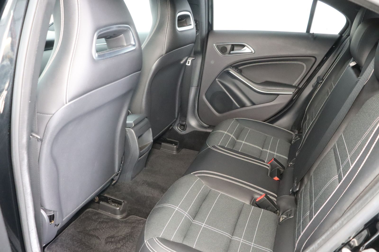 Fahrzeugabbildung Mercedes-Benz A 200 CDI * Bi-Xenon * Navi * Teilleder