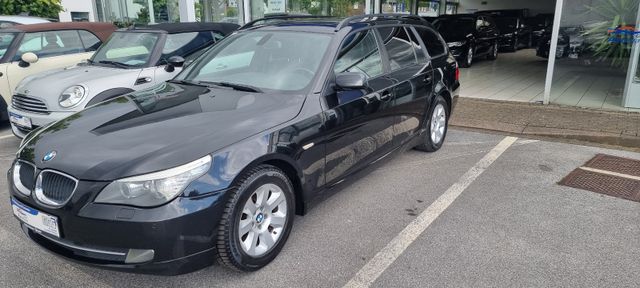 BMW 520i Touring Edition-Navi-Panorama-Xenon-PDC-SHZ