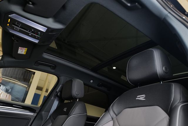 Volkswagen Touareg 3.0TDI R-Line Black Style Wankstabi Pano