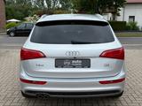 Audi Q5 2.0 TDI Quattro, S Line, TÜV & Service neu - silberne Audi Q5