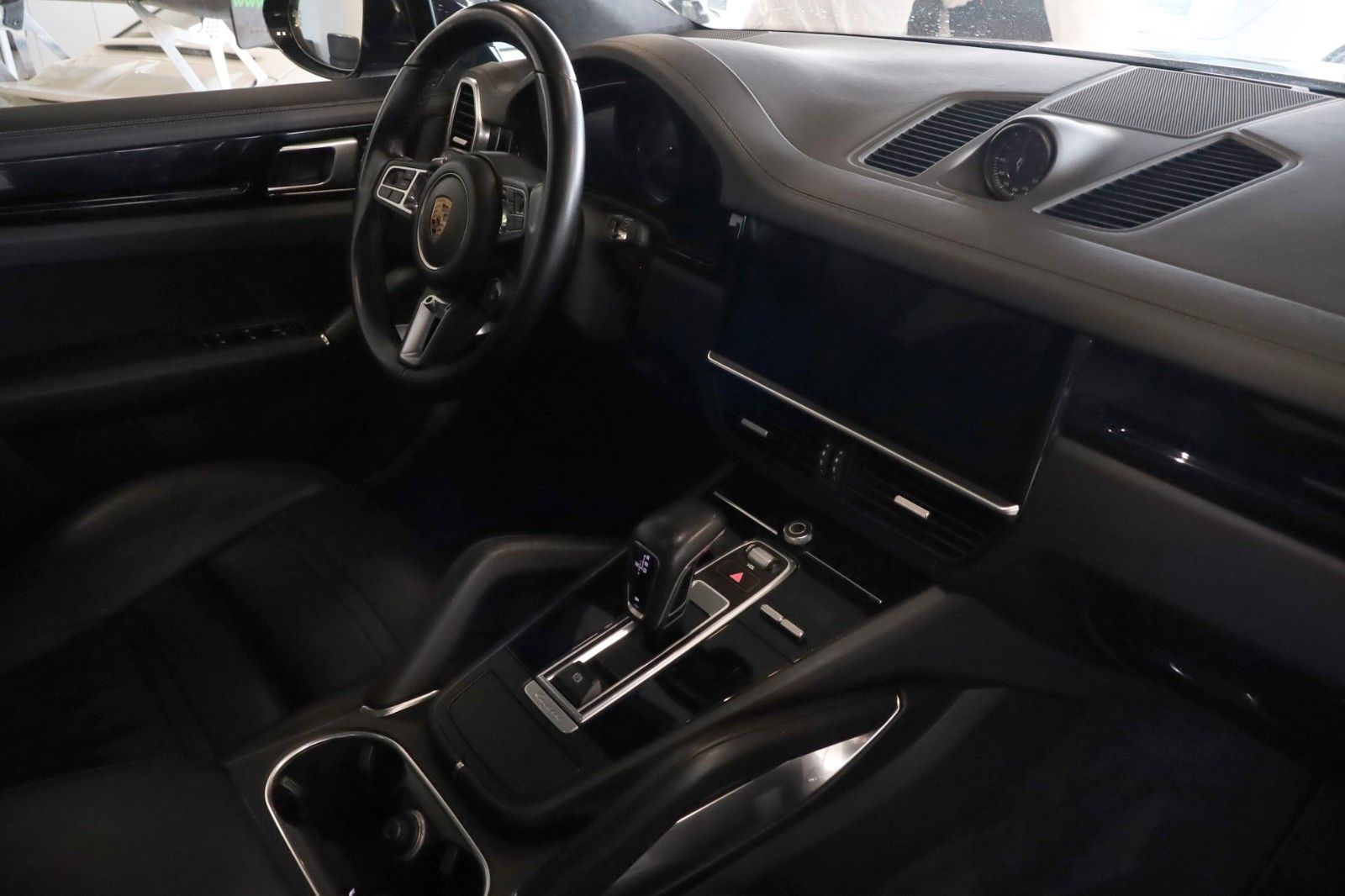 Fahrzeugabbildung Porsche Cayenne Turbo ACC, Panorama, SoftClose, APPROVED