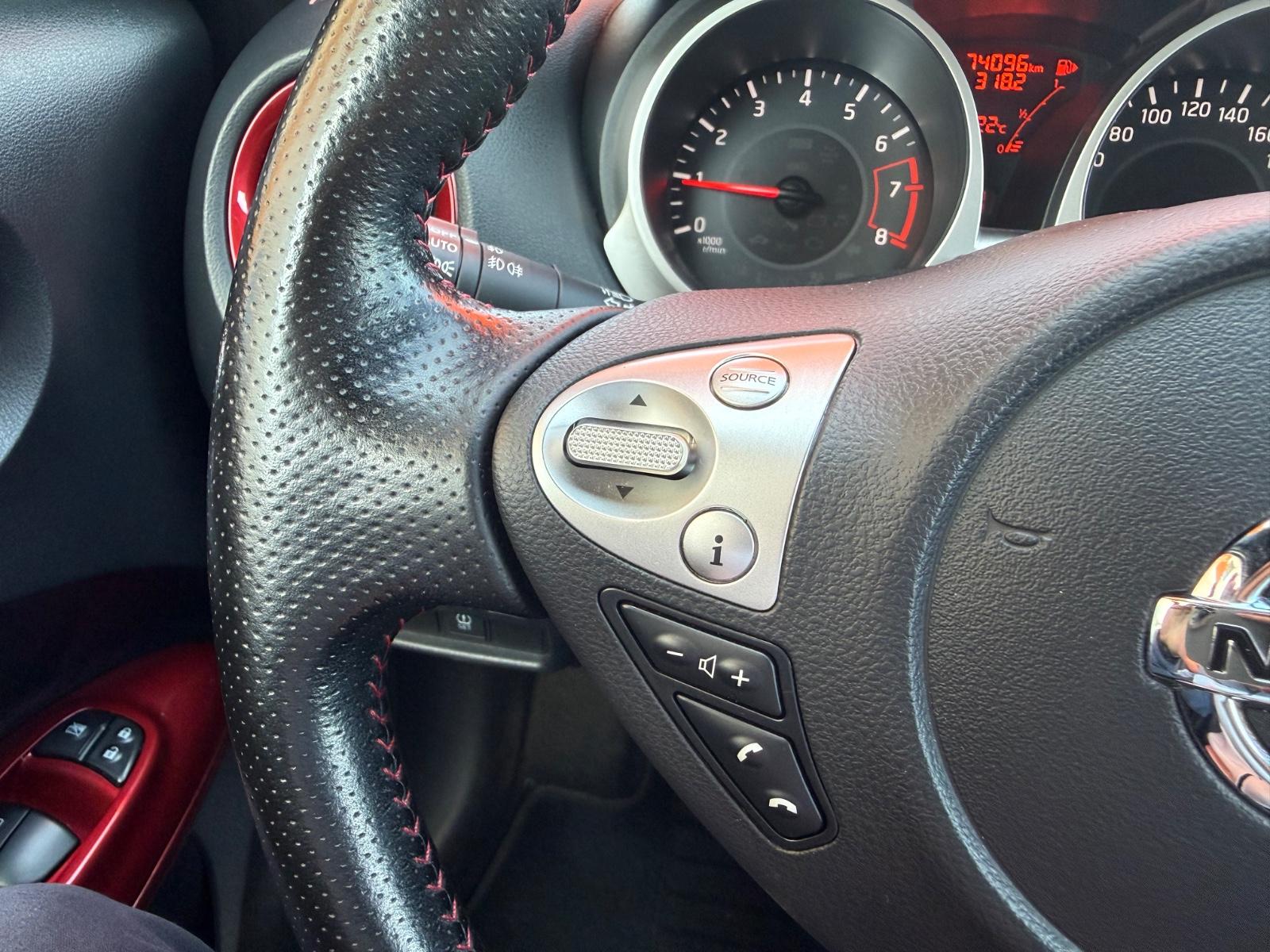 Nissan Juke Acenta=Automatik-Leder-Allwetterreifen=