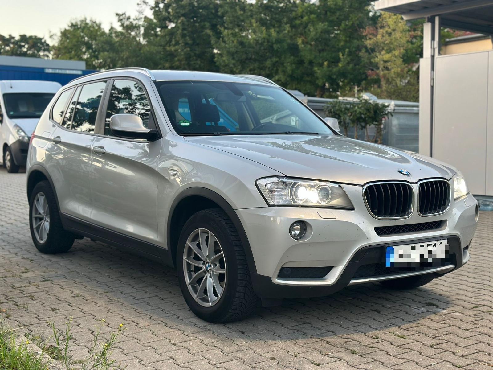 BMW X3 sDrive 18 d Bi-Xenon Automatik Klima PDC AHK