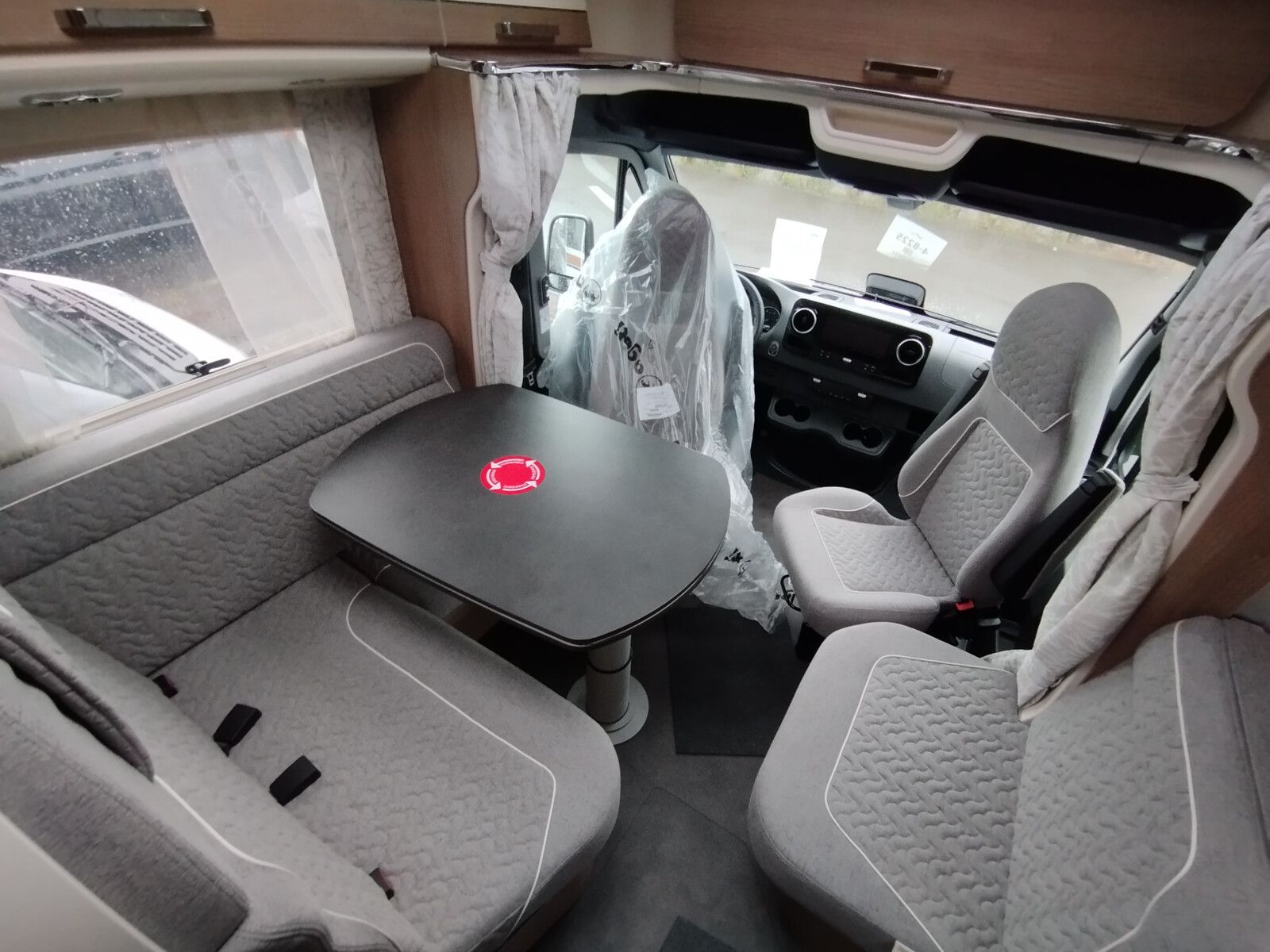 Fahrzeugabbildung Malibu T 490 RB LE comfort Mercedes,Distronic,LED,Autom