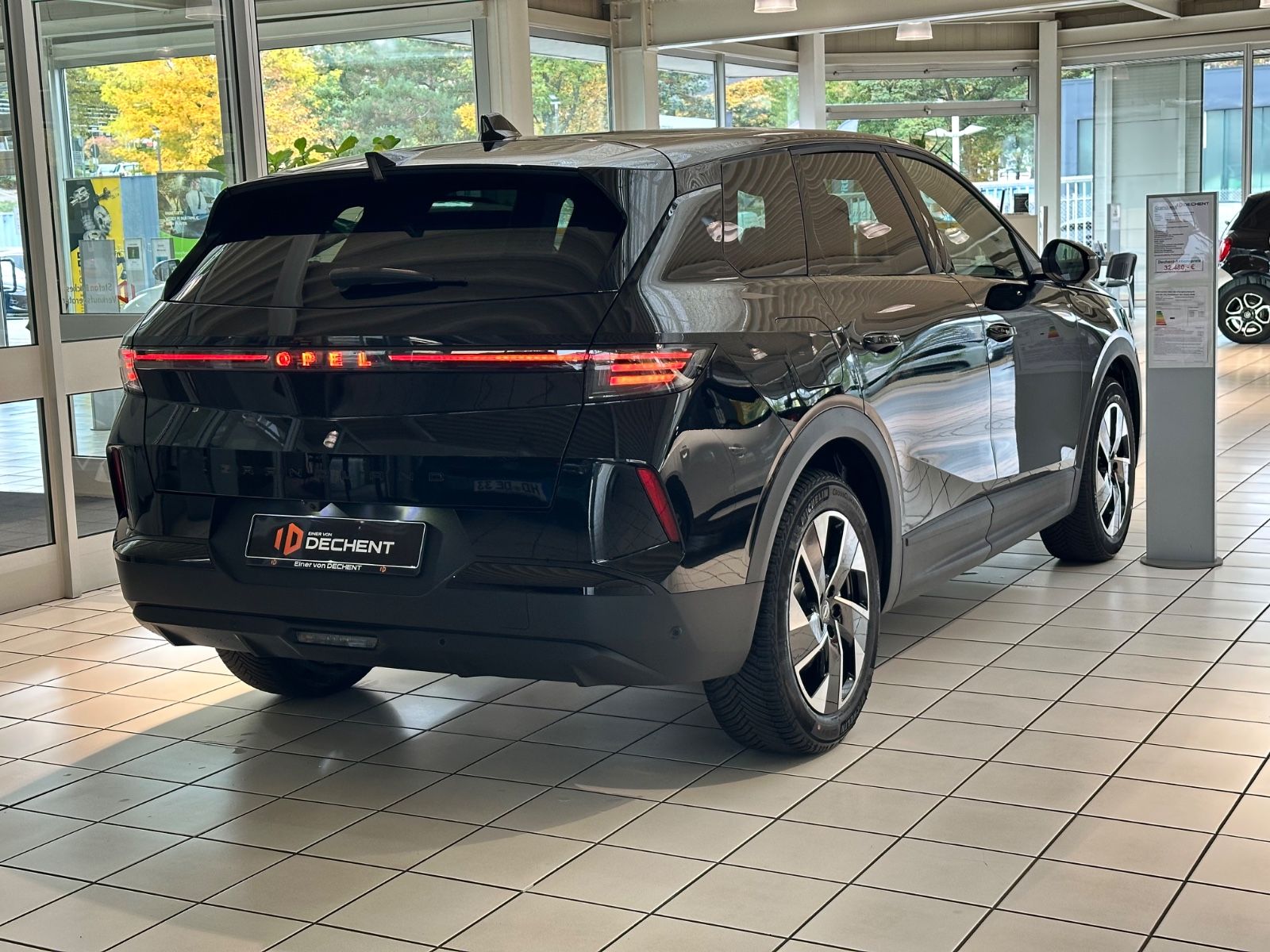 Fahrzeugabbildung Opel Grandland Hybrid *NAVI*SHZ*Allwetter*Kamera*Foc