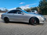 Mercedes-Benz MERCEDES CLK 500 AMG - Mercedes-Benz CLK 500: AMG