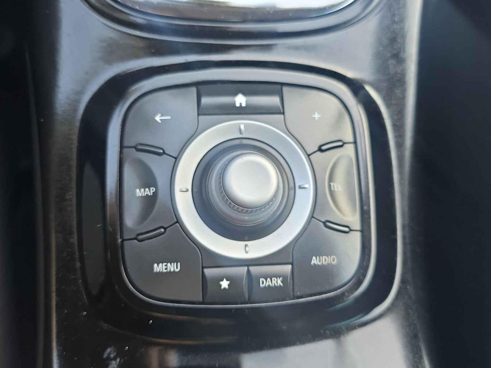 Fahrzeugabbildung Renault Megane III Lim. 5-trg. BOSE Edition TÜV SERVICE