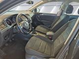 Volkswagen Tiguan 1.4 TSI Highline/4Motion - mit Benzin-Antrieb: Velours, Berganfahrassistent, Geländewagen