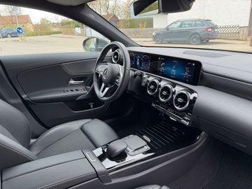 Mercedes CLA 180 Shooting Brake - 6