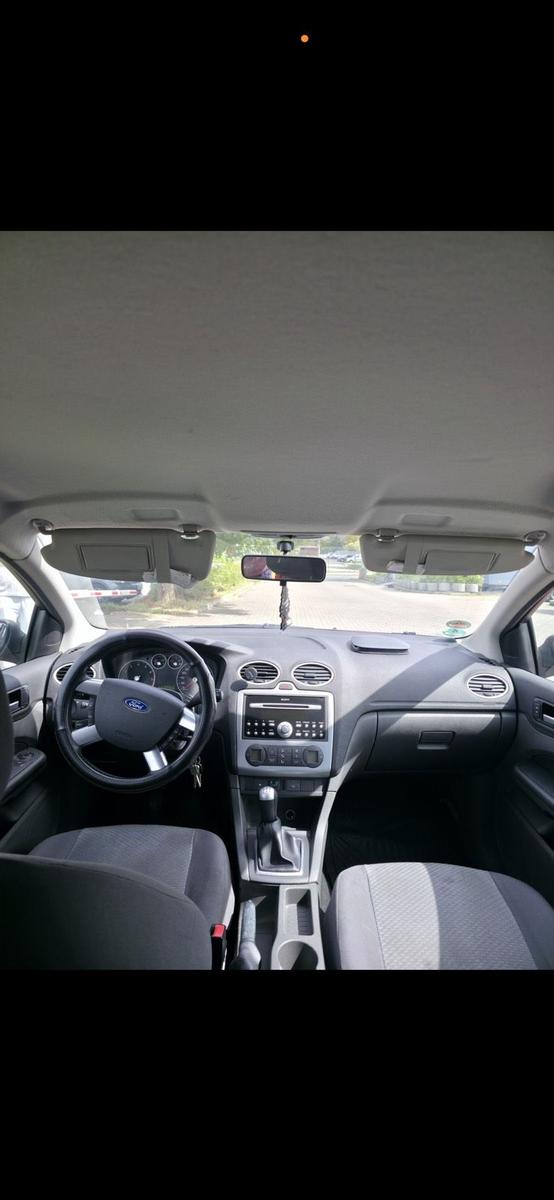 Ford Focus 2006 — engine 105 HP (77kW)
