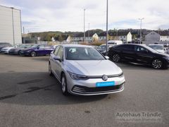 VW Golf VIII Life 1.0 eTSI DSG Bluetooth Navi LED