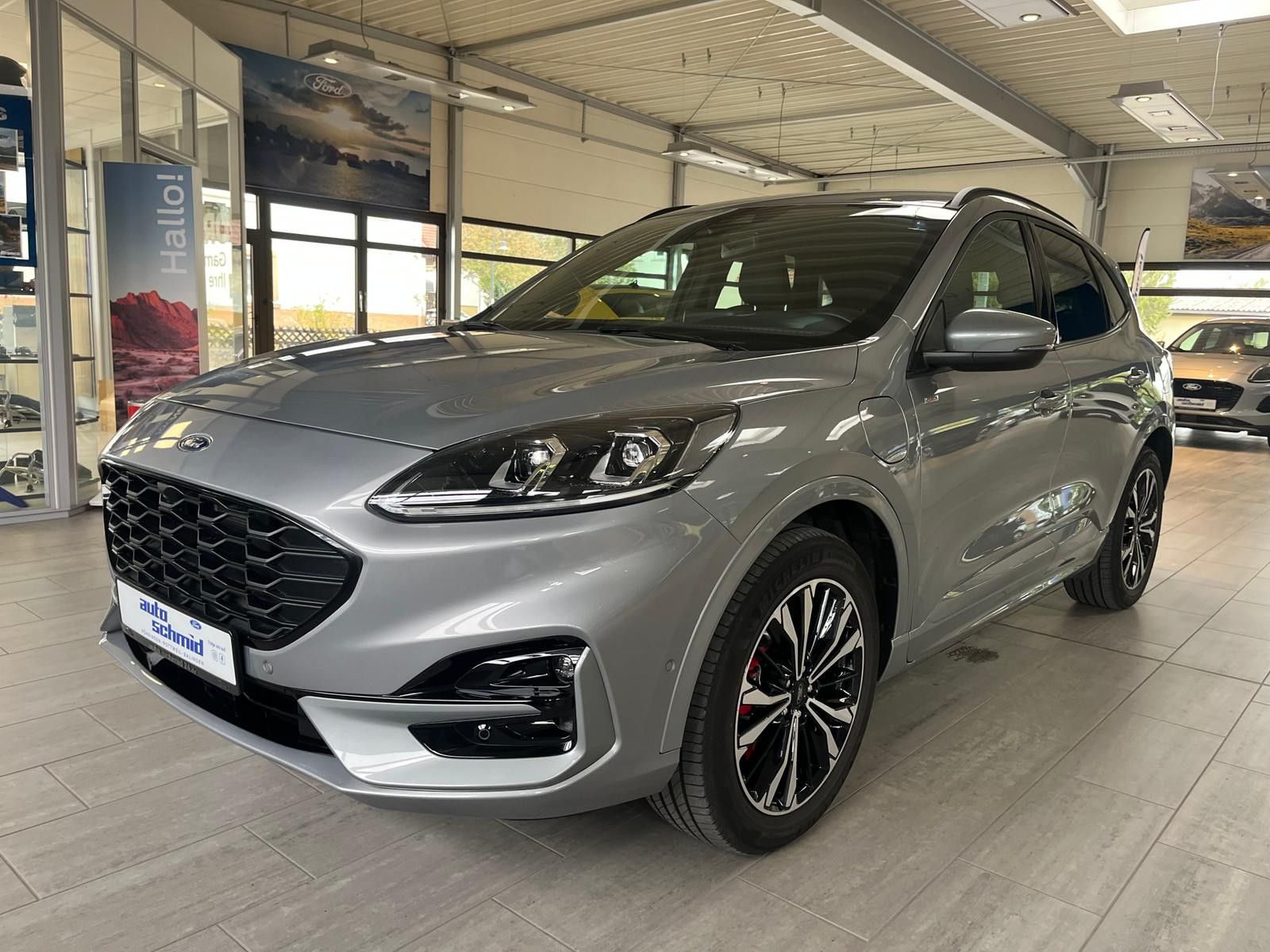 Ford Kuga PHEV Plug-In Hybrid ST-Line X