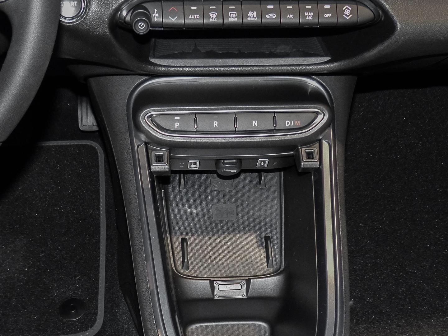 Fiat 600 La Prima Hybrid DCT Navi Massage Sitz LED