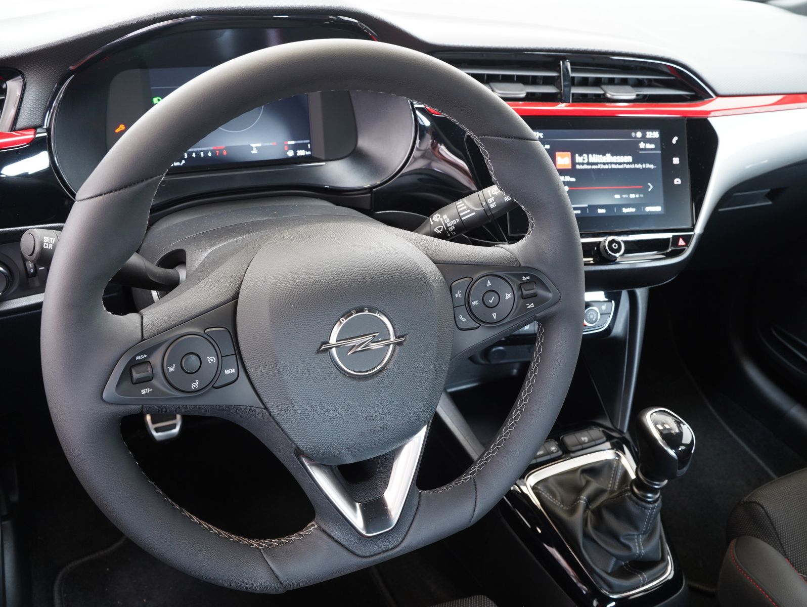 Fahrzeugabbildung Opel Corsa F 1.2 Turbo GS CARPLAY/LED/PDC/SHZ