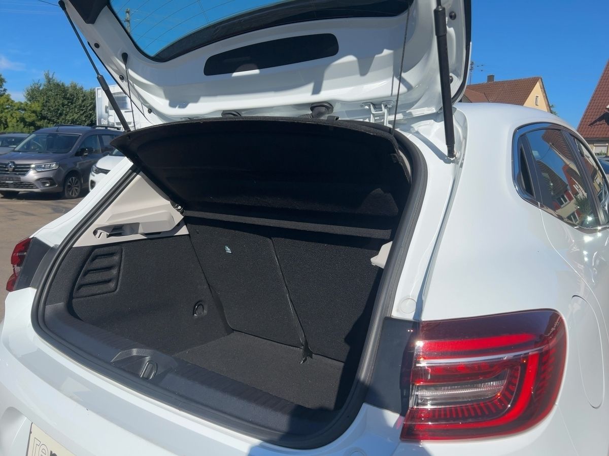 Fahrzeugabbildung Renault Clio INTENS TCe 90 X-tronic Kamera Navi