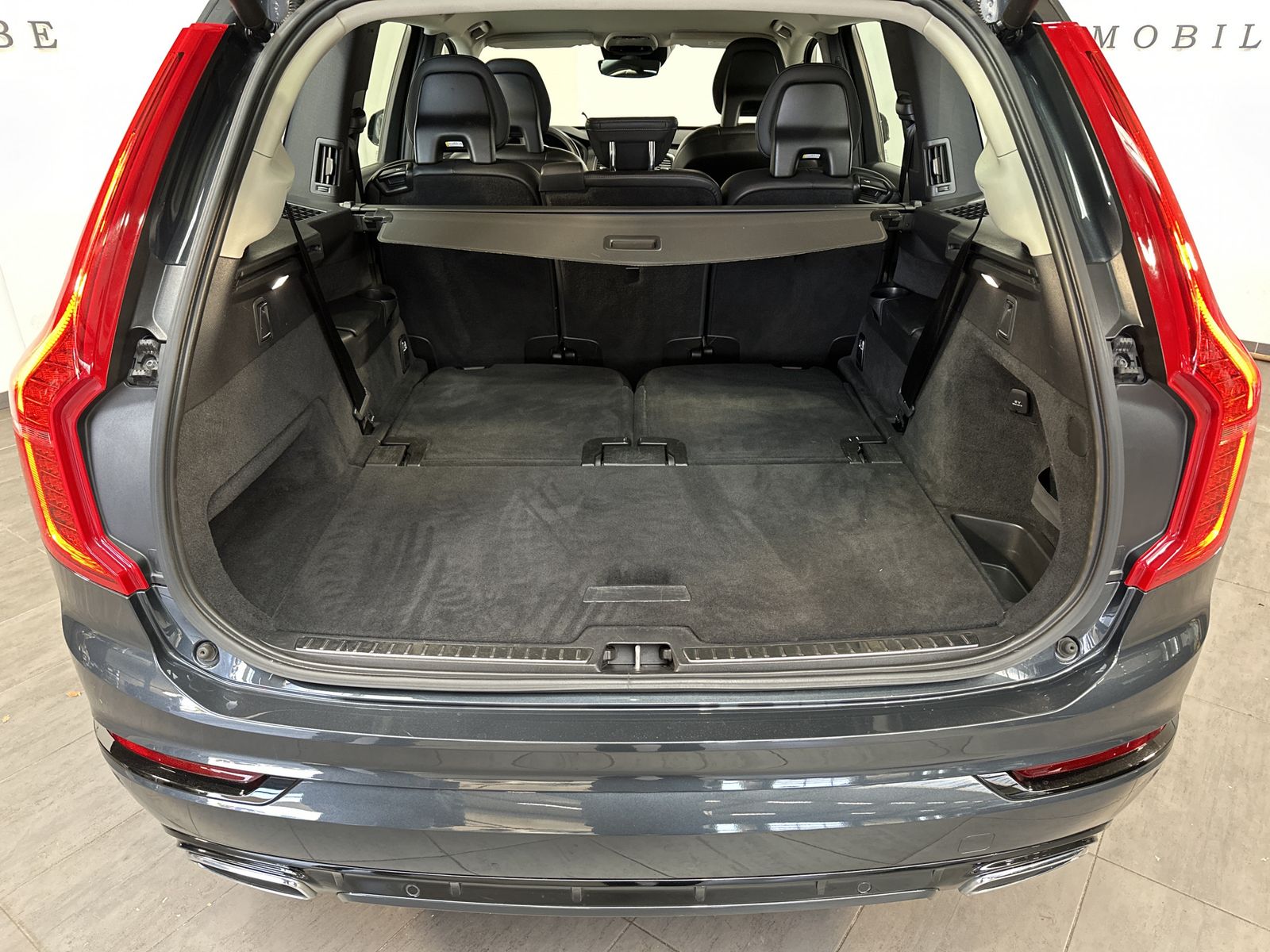 Fahrzeugabbildung Volvo XC90 R Design AWD 7-Sitzer NAV+LED+19ZO+ACC