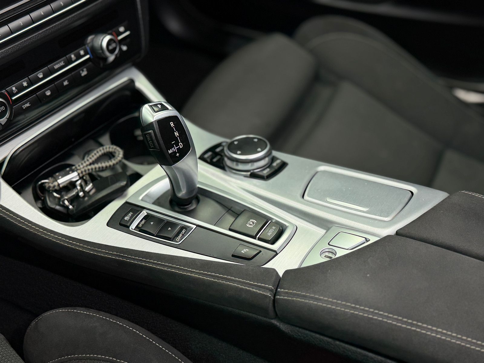 Fahrzeugabbildung BMW 520 d Touring|M-Paket|HIFI|PDC|Komfortzugang