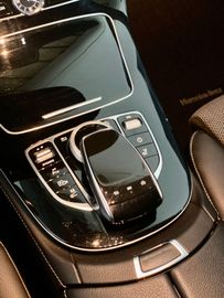 Fahrzeugabbildung Mercedes-Benz E 300de*T-Modell*Avantgarde*WIDESCREEN*AMBILIGHT