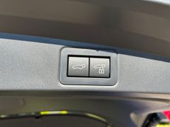 TOYOTA Corolla 2.0 Hybrid Touring Sports Teamplayer (ZE