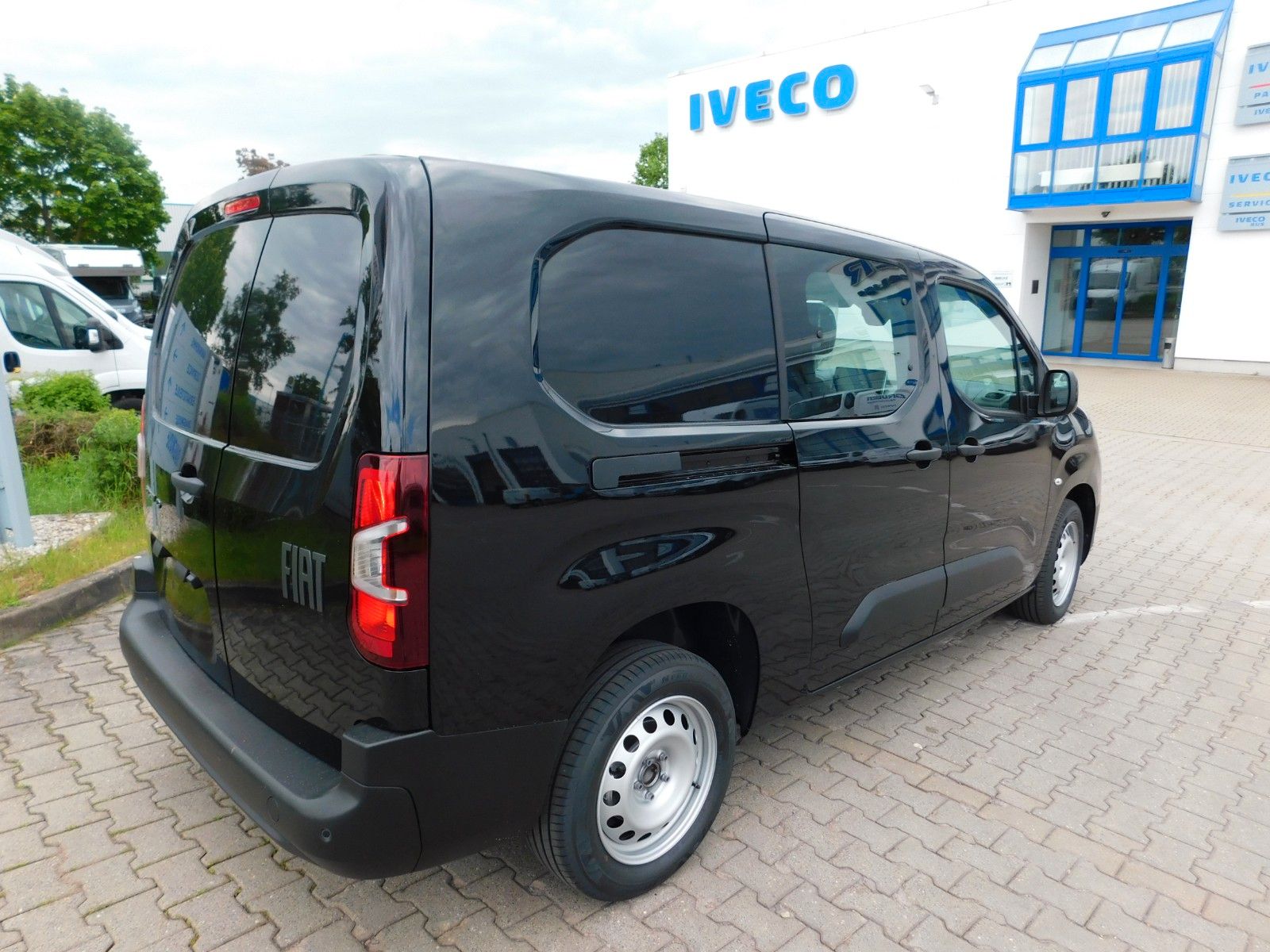 Fahrzeugabbildung Fiat Doblò Multicab XL 1.5 Diesel 75 kW