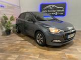 Hyundai i20 Passion+KLIMA+SHZ+LENKHZ - Hyundai i20 Passion mit Benzin-Antrieb