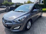 Hyundai i30 FIFA World Cup Edition - Hyundai i30: Kleinwagen