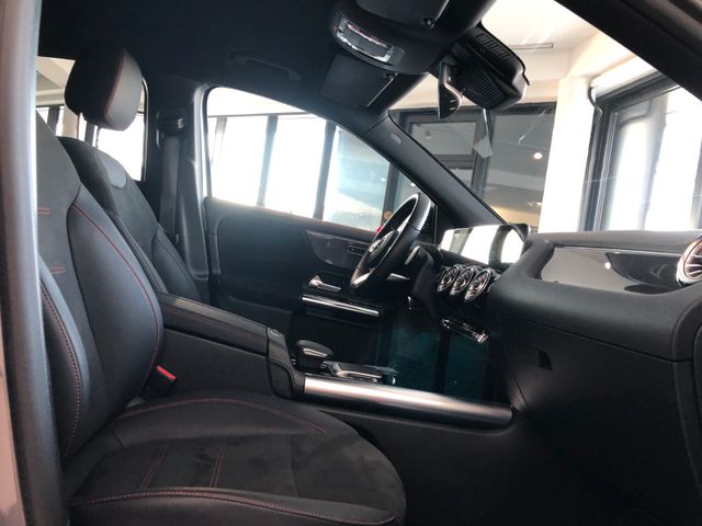 Fahrzeugabbildung Mercedes-Benz GLA 200 d 4M AMG/Night/AHK/Multibeam/Kamera/20"