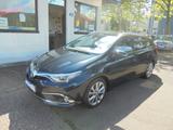 Toyota Auris Touring Sports Design Edition"NAVI-XENON" - Toyota Auris mit Panoramadach