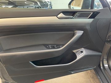 Volkswagen Passat Variant  *1.HAND*NAVI*APS*AHK*LED*SMARTL*