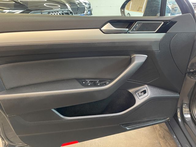 Volkswagen Passat Variant  *1.HAND*NAVI*APS*AHK*LED*SMARTL*