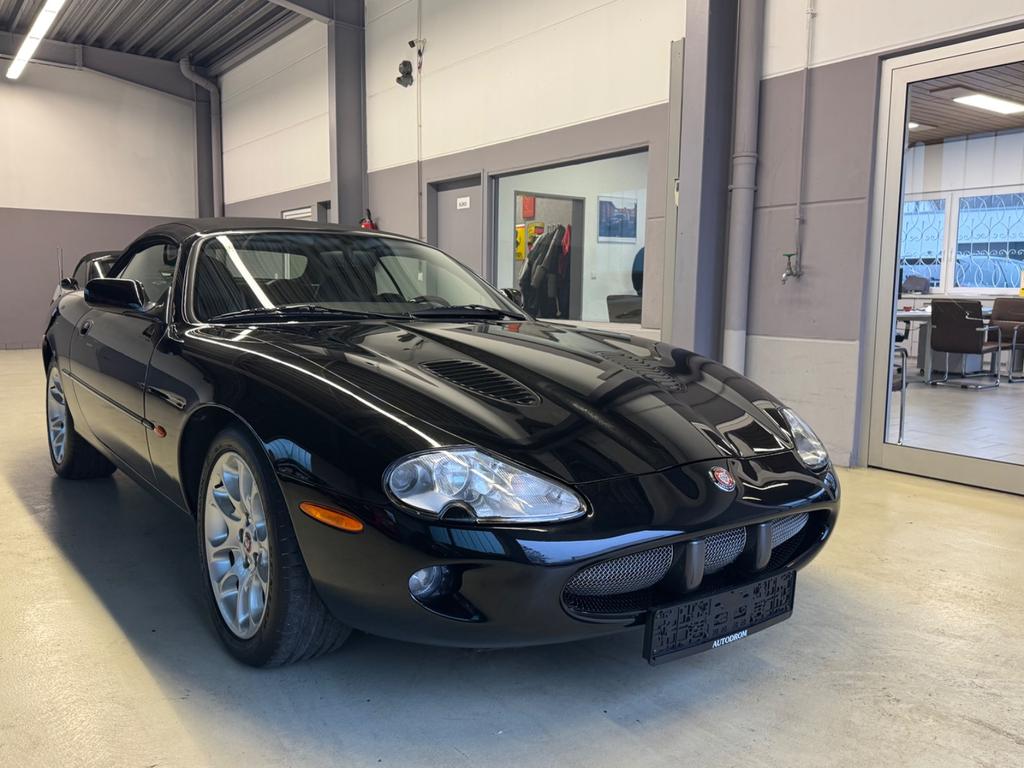 Jaguar XKR