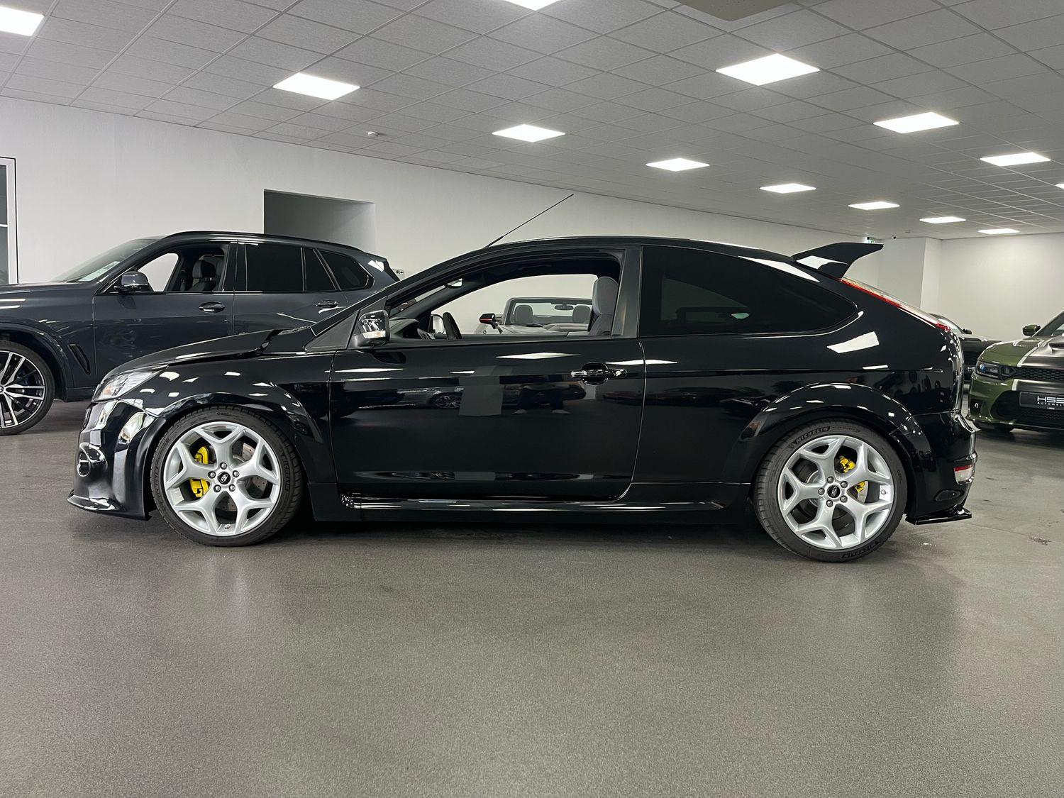 FORD FOCUS ST 2.5L - 226 CV -  RECARO - BVM - PACK SPORT - CARNET D'ENTRETIEN