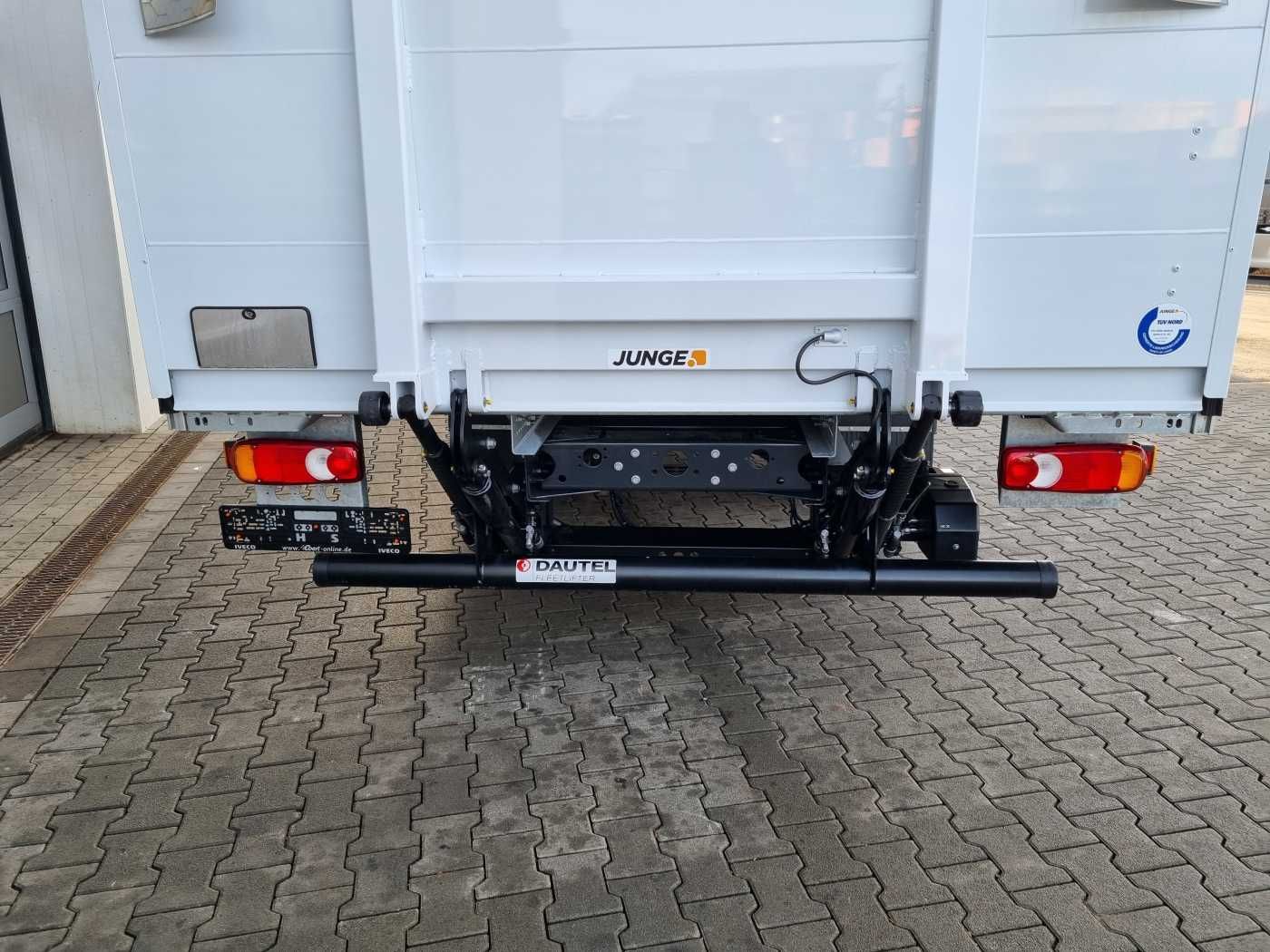Fahrzeugabbildung Iveco Eurocargo ML75E19/P LBW Klima Kamera