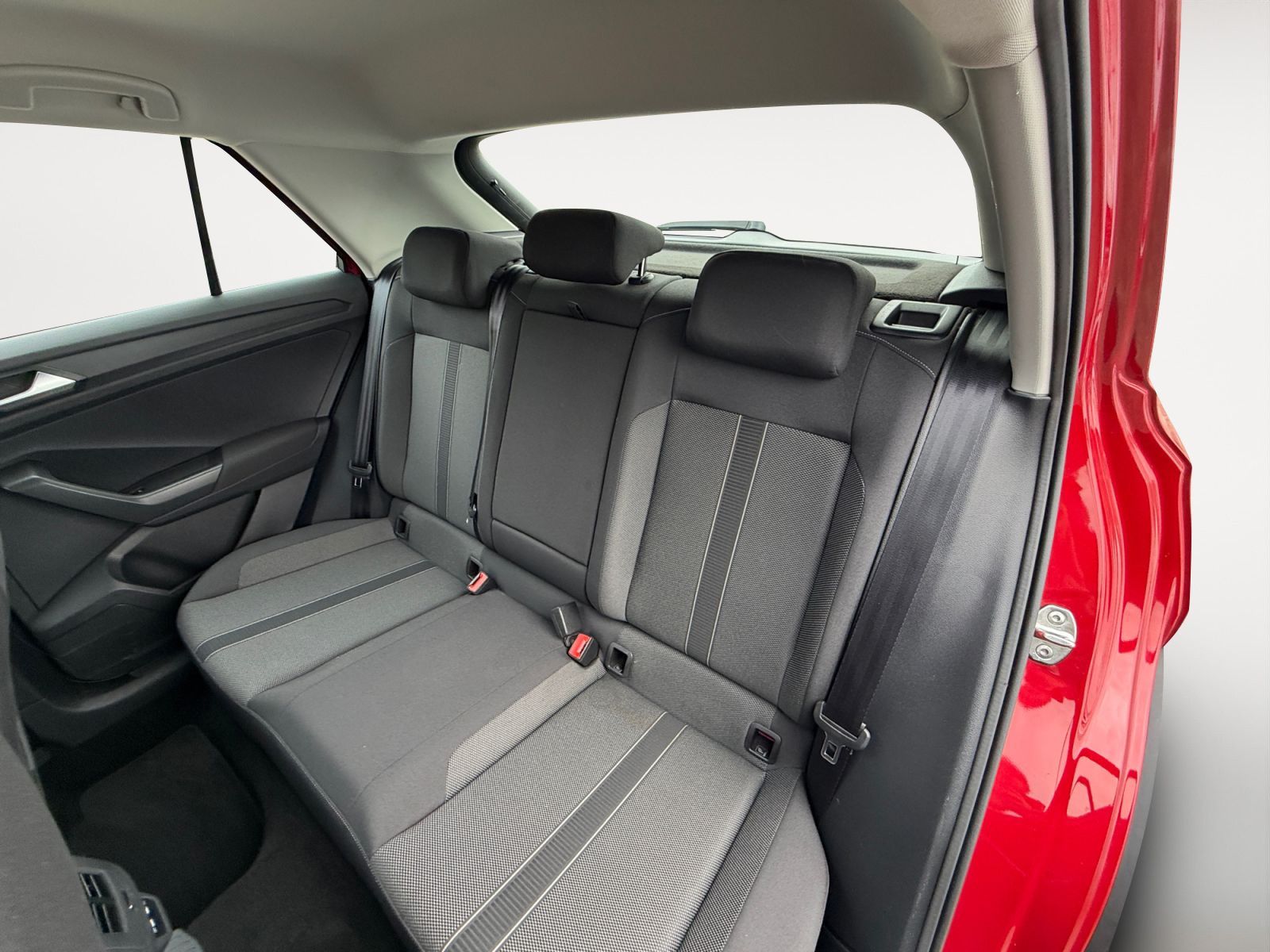 Volkswagen T-Roc - Bild 14