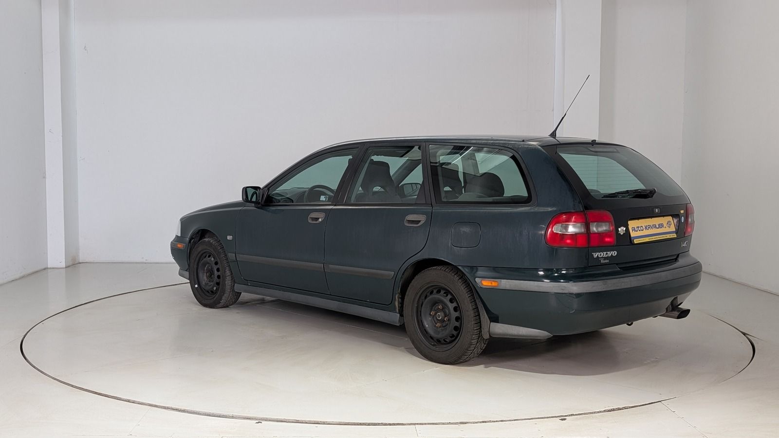 Fahrzeugabbildung Volvo V40 2.0T