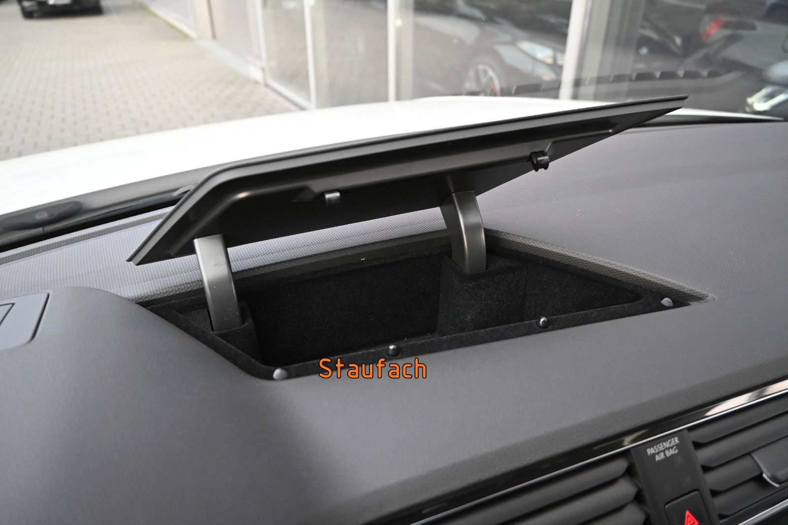 Fahrzeugabbildung Volkswagen Tiguan Allspace 2.0 TDI DSG 4M. °AHK°STHZ°PANO°