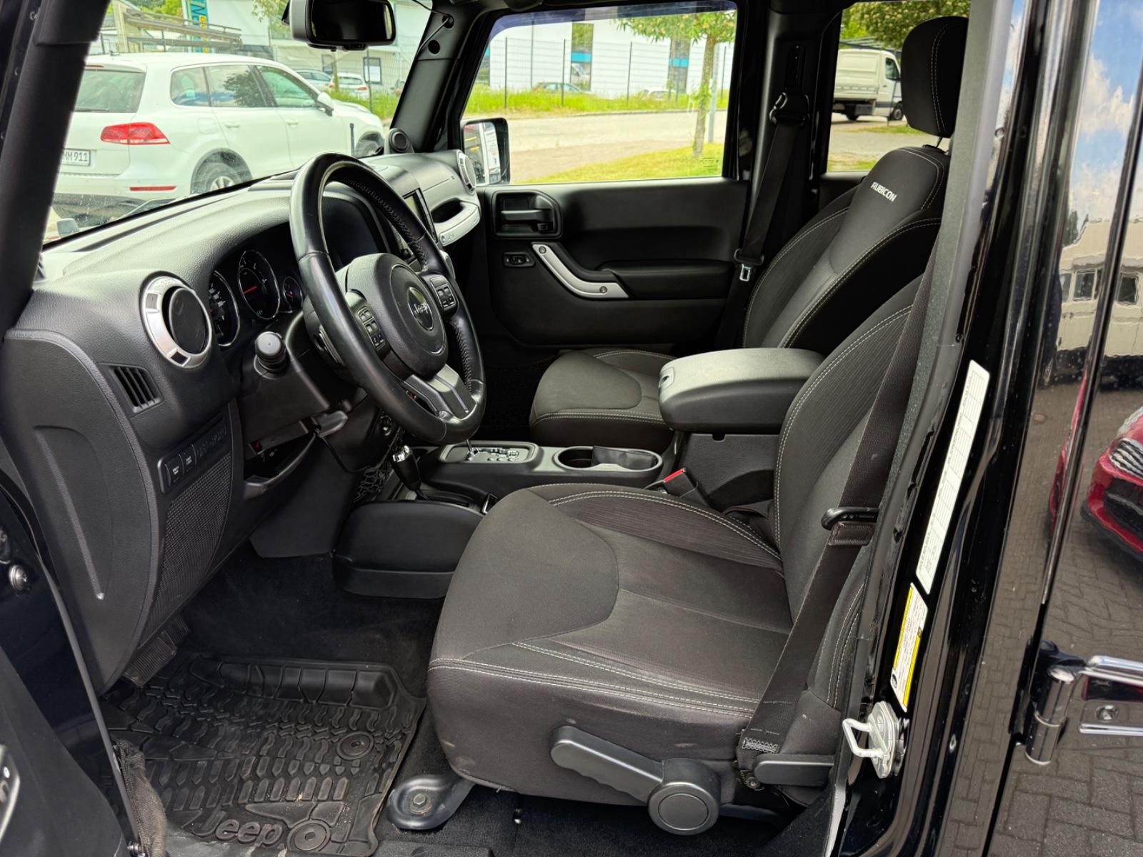 JEEP WRANGLER 200 CH 4X4 BVA UNLIMITED RUBICON - Webasto - 111650 KM