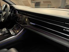 AUDI RSQ8*KERAMIK*305kmh*MASSAGE*B&O*HEADUP*PANO*AHK*