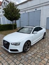 Audi A5 Coupé S line 3.0 TDI Automatik  - Audi Coupé von privat