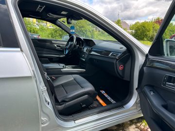 MYAUTOCENTER – Gebraucht- und Jahreswagen mit Werkstattservice in Pfaffenhofen Mercedes-Benz E 350d T Avantgarde 4-Matic *NAVI*AHK*LED*SHZ*