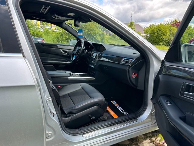 MYAUTOCENTER – Gebraucht- und Jahreswagen mit Werkstattservice in Pfaffenhofen Mercedes-Benz E 350d T Avantgarde 4-Matic *NAVI*AHK*LED*SHZ*