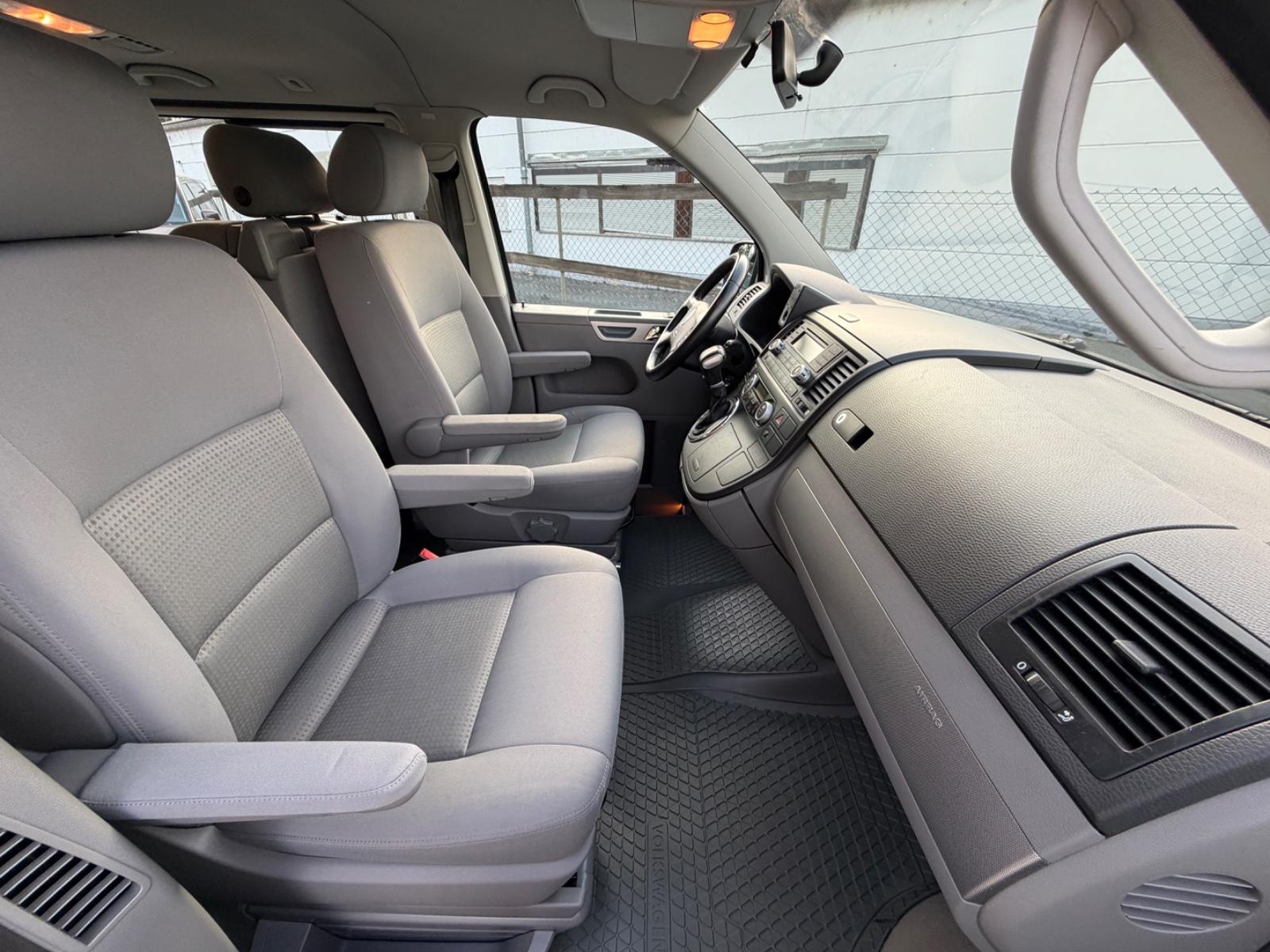 VOLKSWAGEN T5 MULTIVAN 2.0 TDI 140ch DSG - CONFORTLINE - 1ère MAIN - CLIM AUTO - RÉGULATEUR