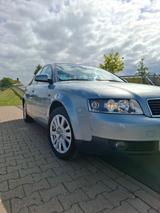Audi A4 2.0 - - Audi A4 aus 2001: 2.0