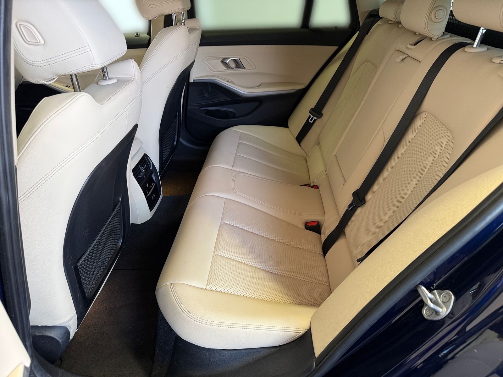 BMW 320eTouring*LED*Navi*Leder*Kamera*HiFi*Sportsitz foto 17
